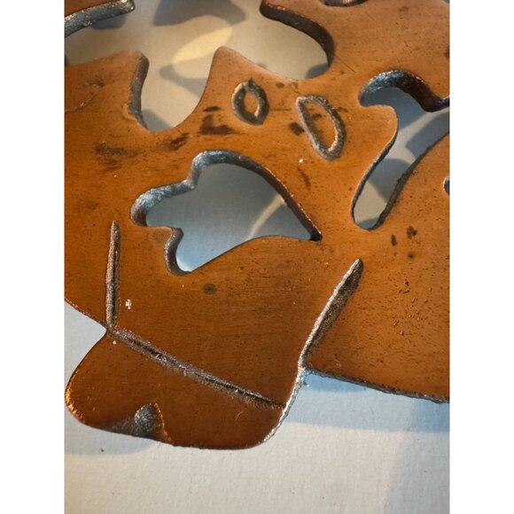 Vintage Copper Pig Trivet — Sturdy Cast Metal with Floral Cut-Out Design - Picture 11 of 12